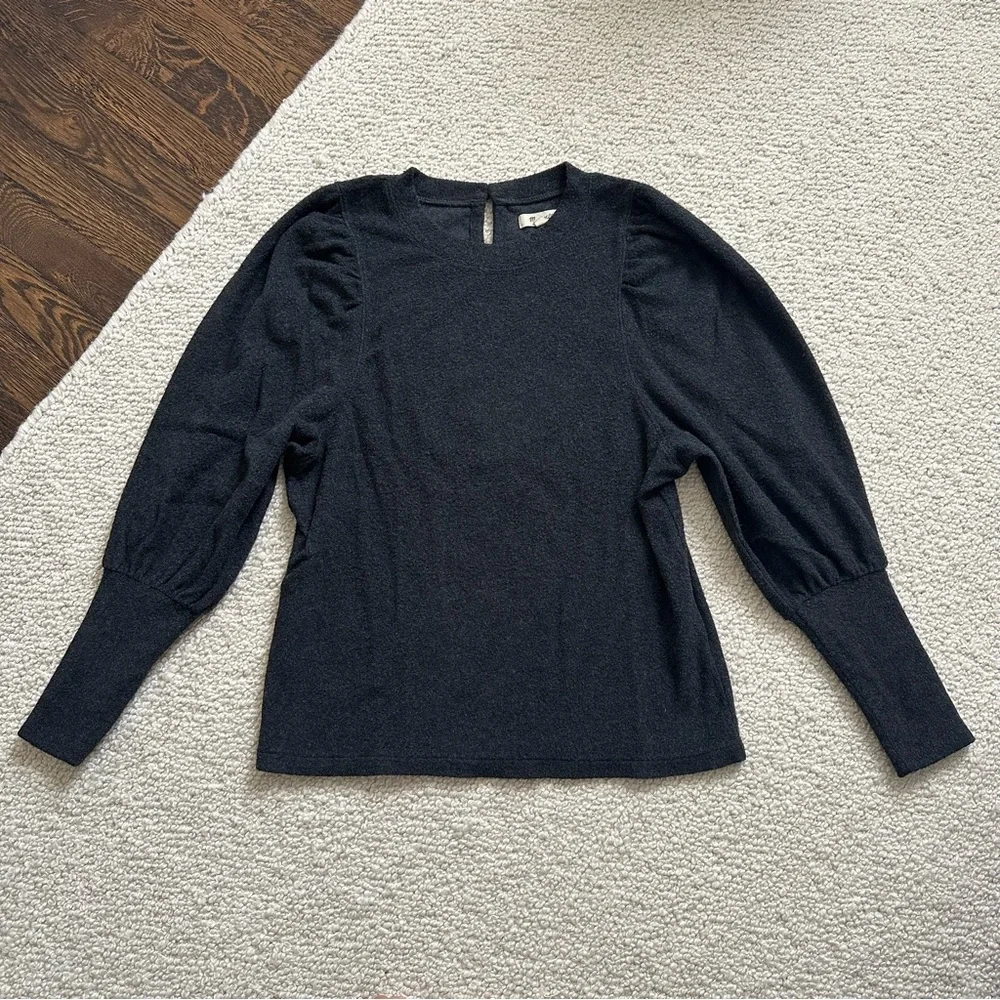 Madewell brushed puff